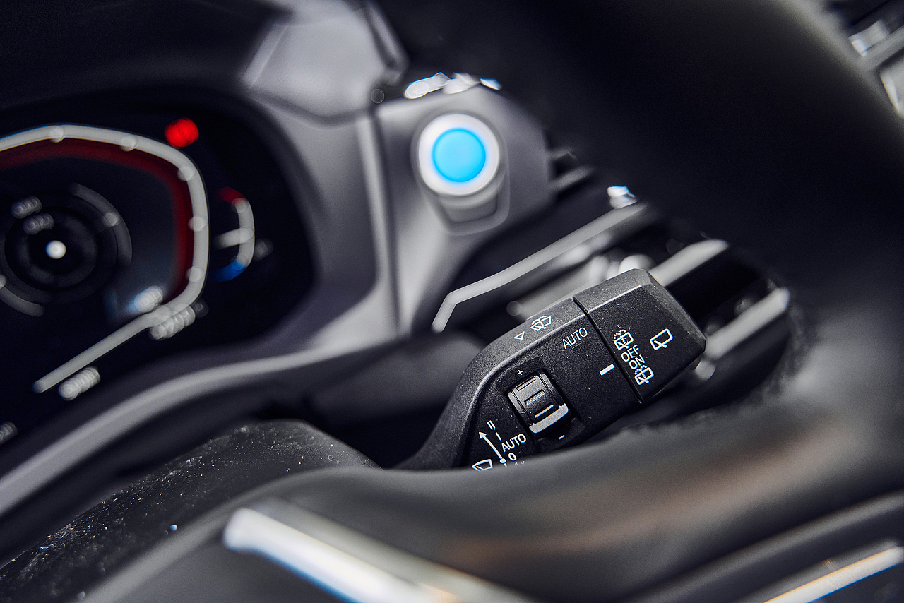 探店拍车-宝马iX3 澎湃i动力 第五代BMW eDrive新科技