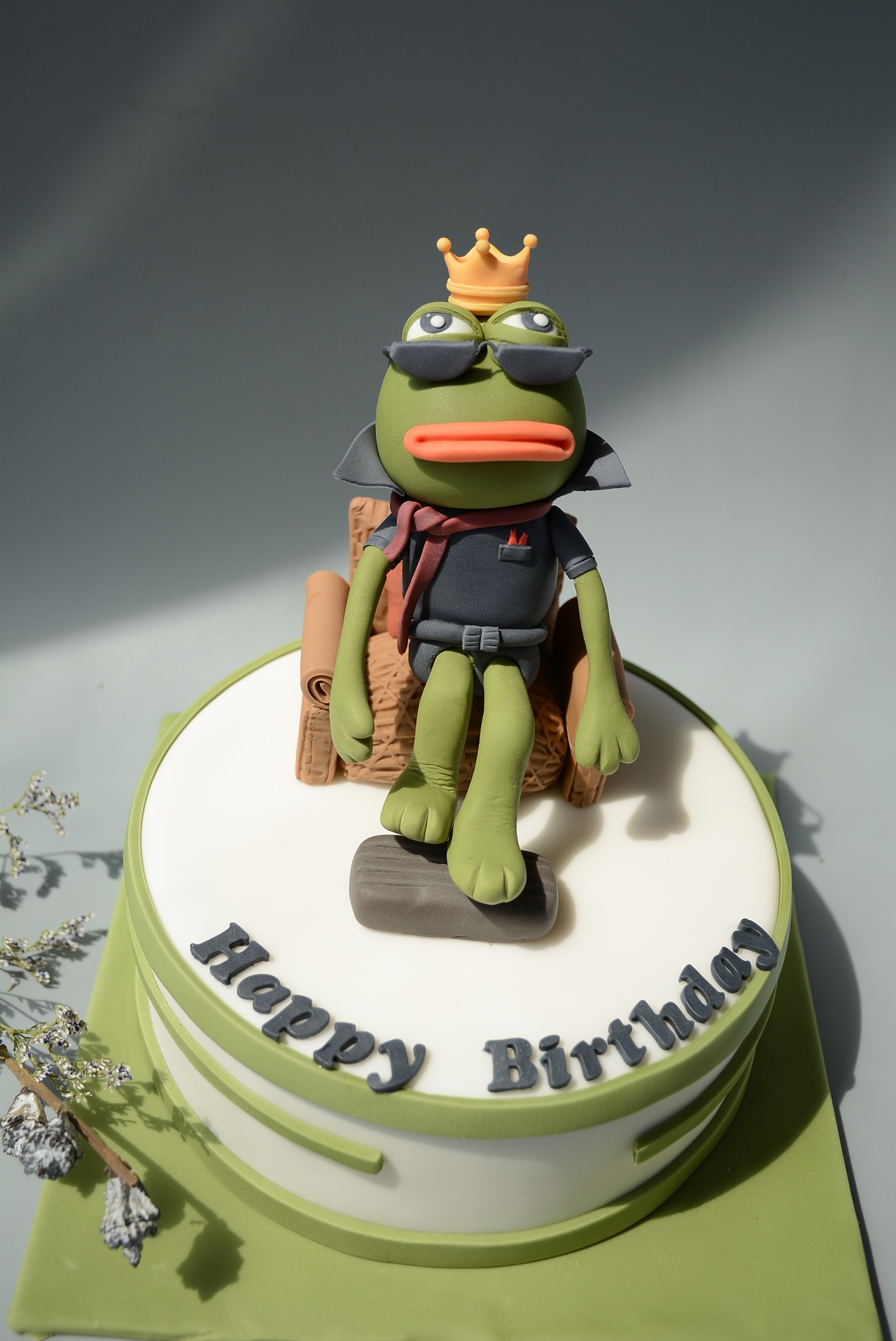 翻糖蛋糕—sad frog悲伤的青蛙