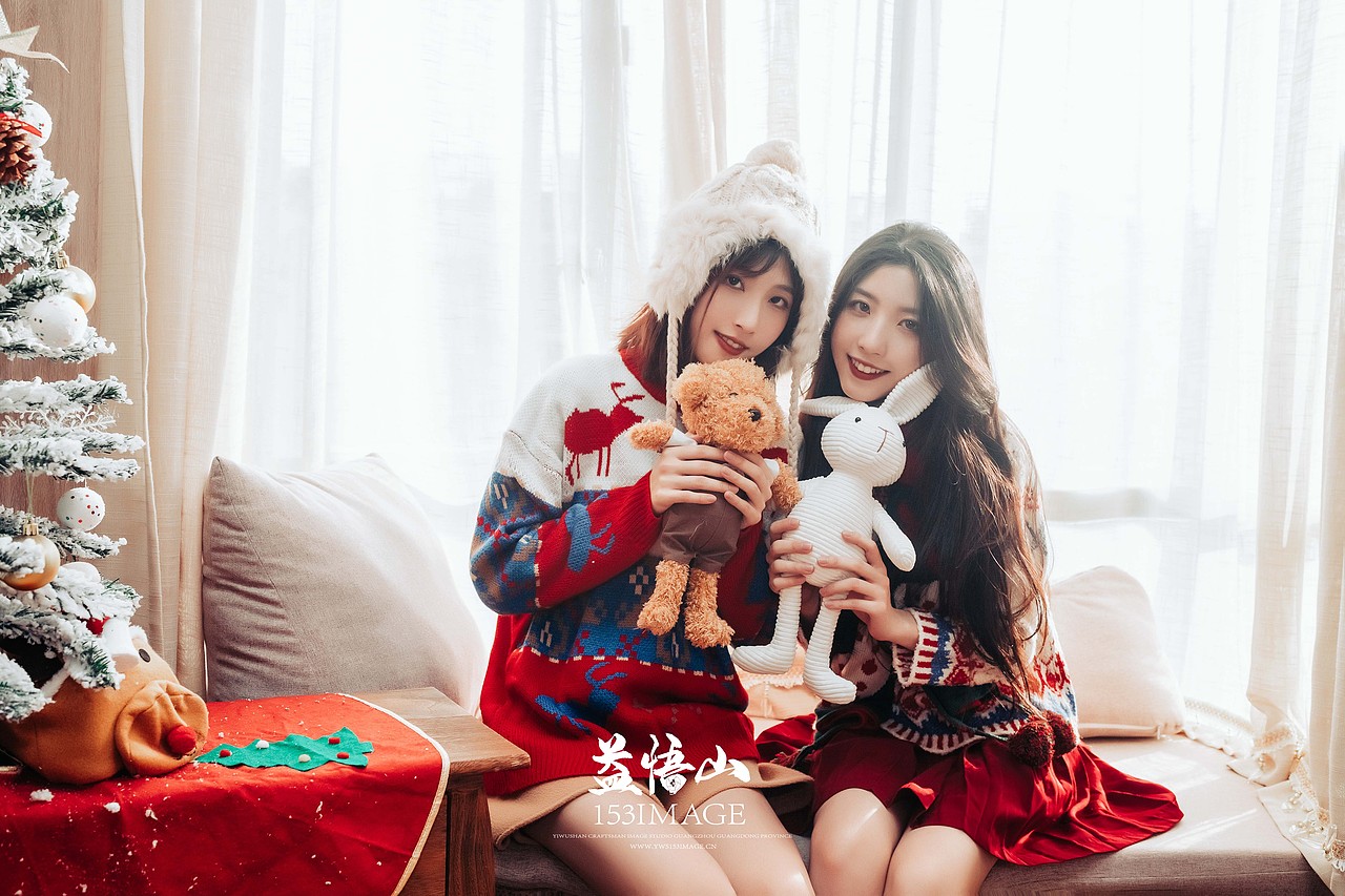 网红圣诞双胞胎姐妹