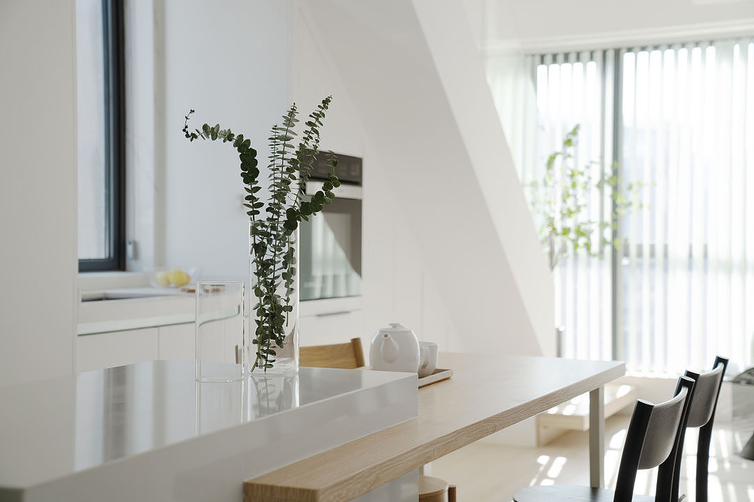 天生阳光派 / 独立女性的极简LOFT ​​​