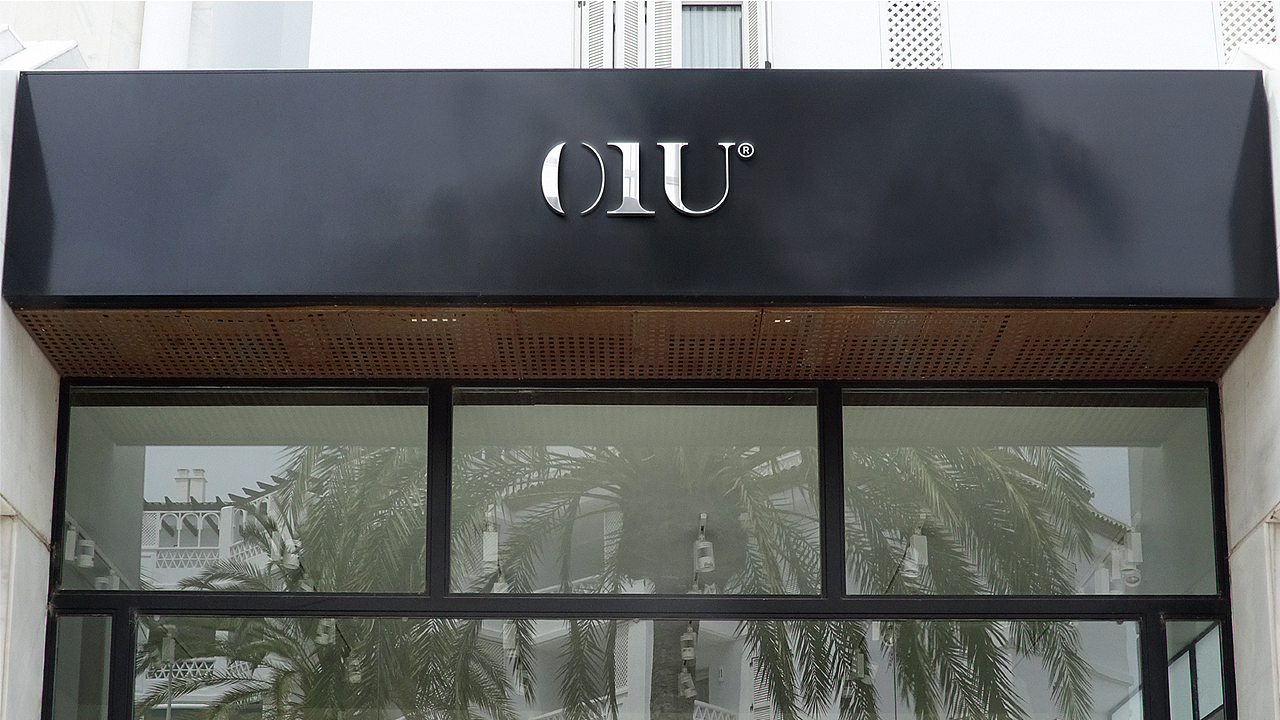 OIU品牌VI手册设计视觉包装（图ZMjk1NzM1MTE2） - 品牌 - 站酷设计师Kcut原创素材 - 站酷ZCOOL