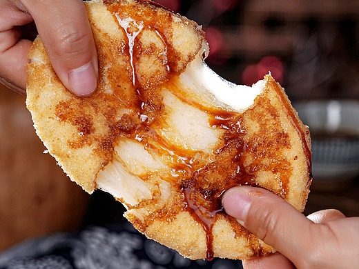 云南特产传统手工糍粑商业拍摄