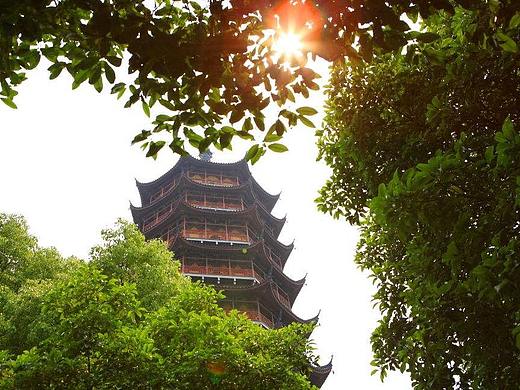 浅谈苏州园林的借景设计方法——以拙政园为例