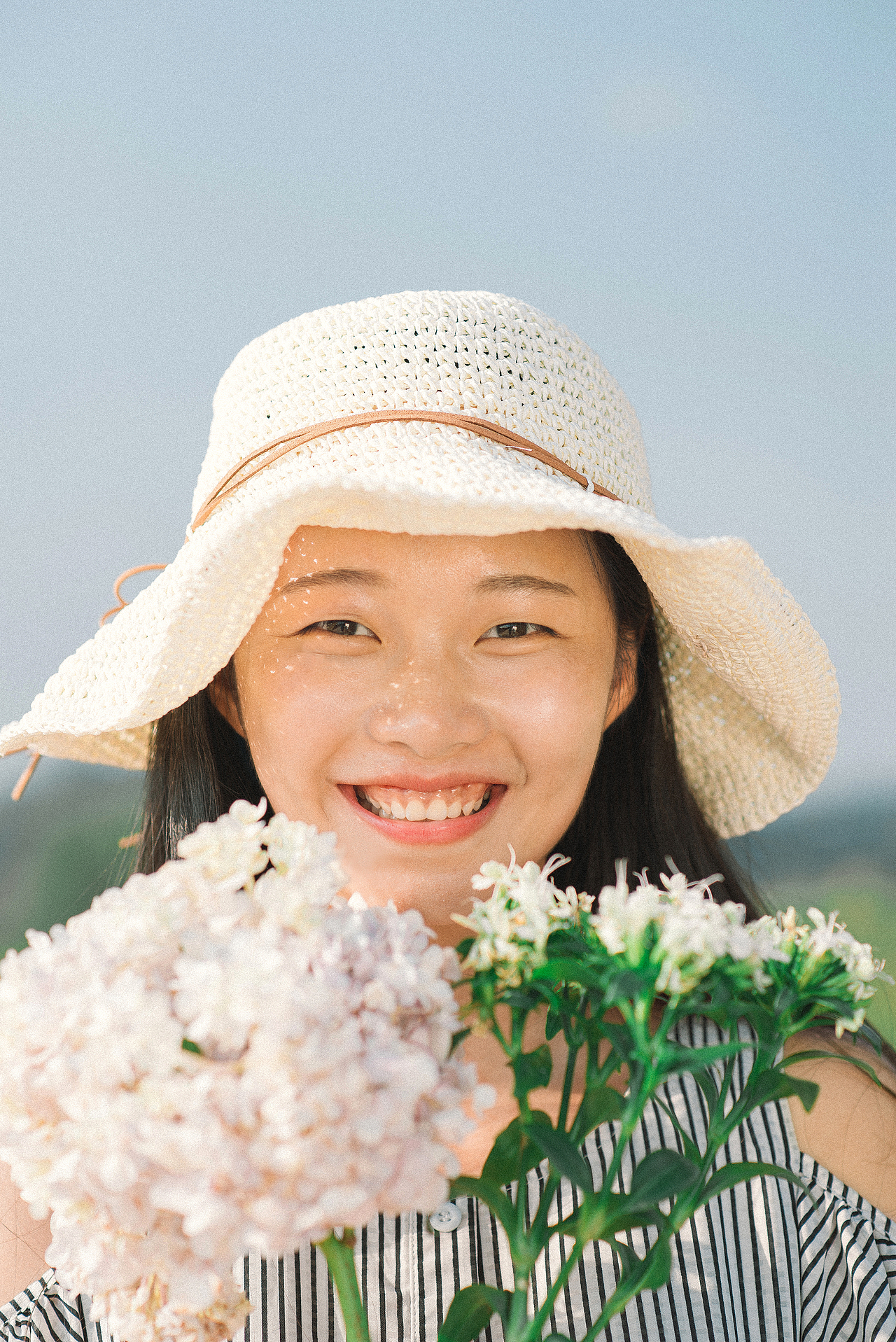 你是九月夏天滚烫的浪