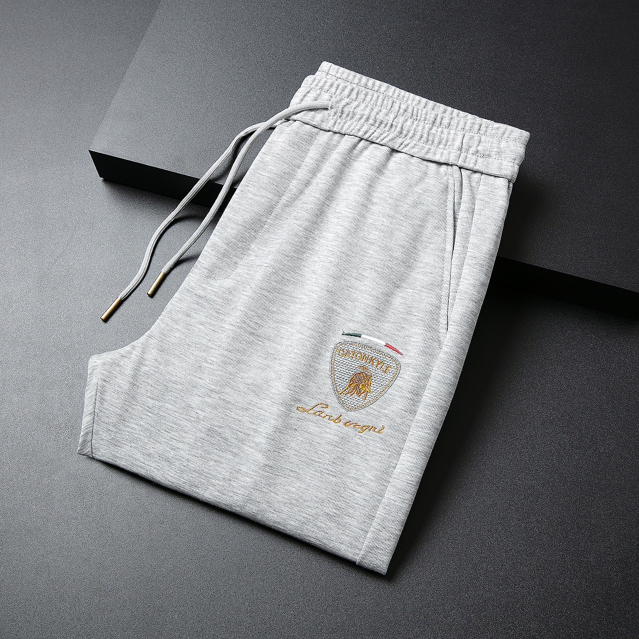 男裤创意图拍摄（图ZMjk1NDIwODg4） - 产品摄影 - 站酷设计师东升摄影工作室原创素材 - 站酷ZCOOL