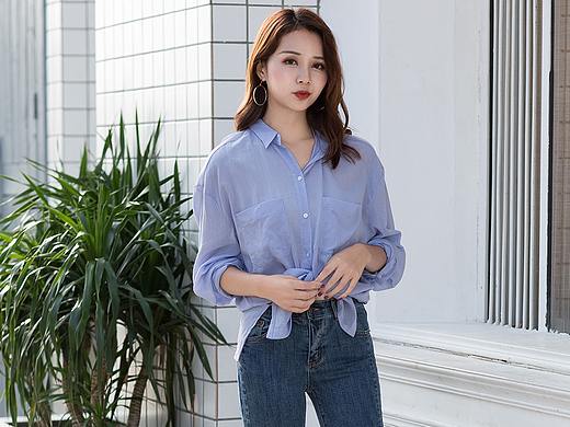 广州韩国牛仔裤女装模特街拍衬衣服装拍摄影