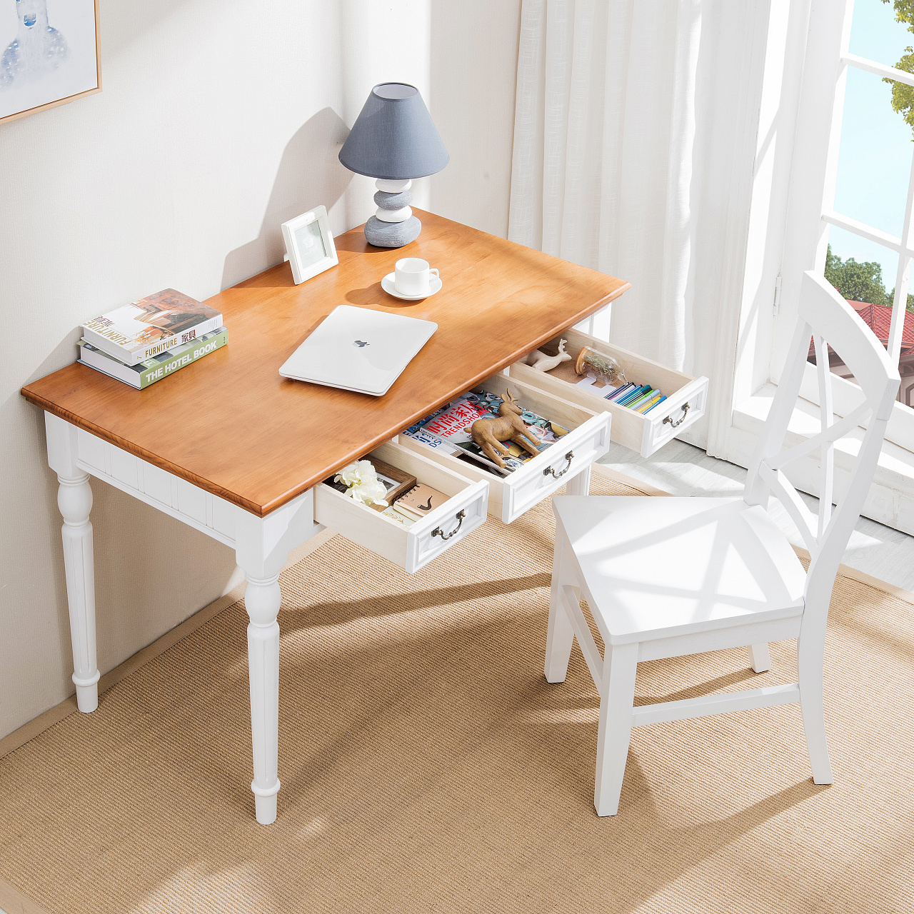 书桌电脑桌拍摄家具摄影