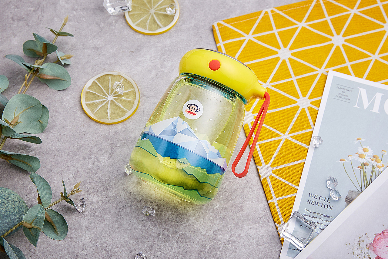 大嘴猴水杯拍摄（图ZMTU4ODIwMDgw） - 产品摄影 - 站酷设计师设计诗人和弦原创素材 - 站酷ZCOOL