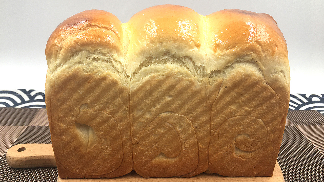 桂花蜜吐司，淡淡桂花香，口感松软，奶香味十足。（图ZMzI0ODYzMDg4） - 美食摄影 - 站酷设计师宅家吃货JACKERLU原创素材 - 站酷ZCOOL