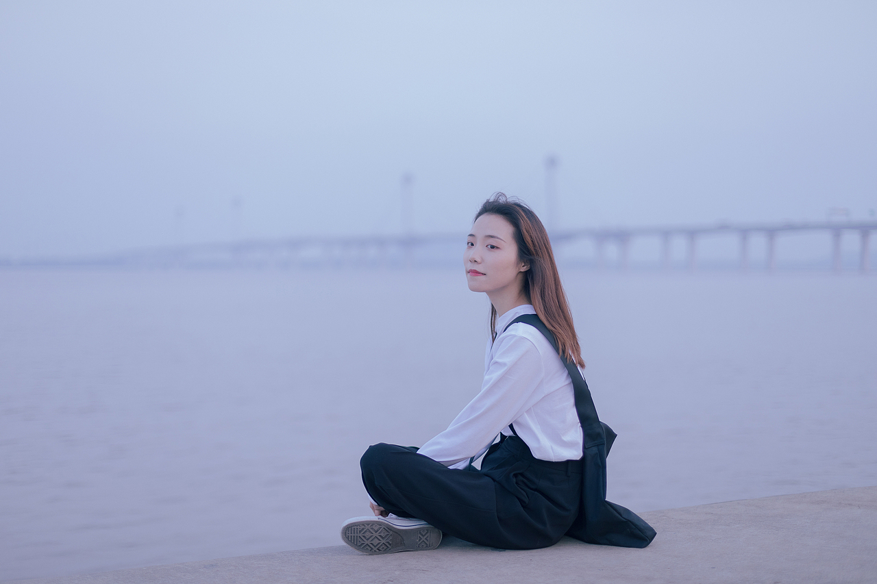 秋天短暂地来了一下