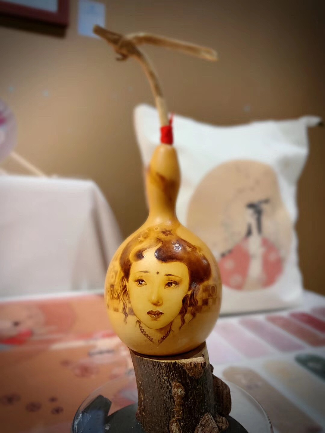 以林黛玉为范本的花神葫芦烙画