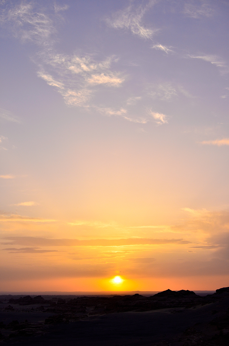 12年6月，兰州-嘉峪关-敦煌-西安（图ZNzI3MjUwNA==） - 风光摄影 - 站酷设计师blue_hermit原创素材 - 站酷ZCOOL