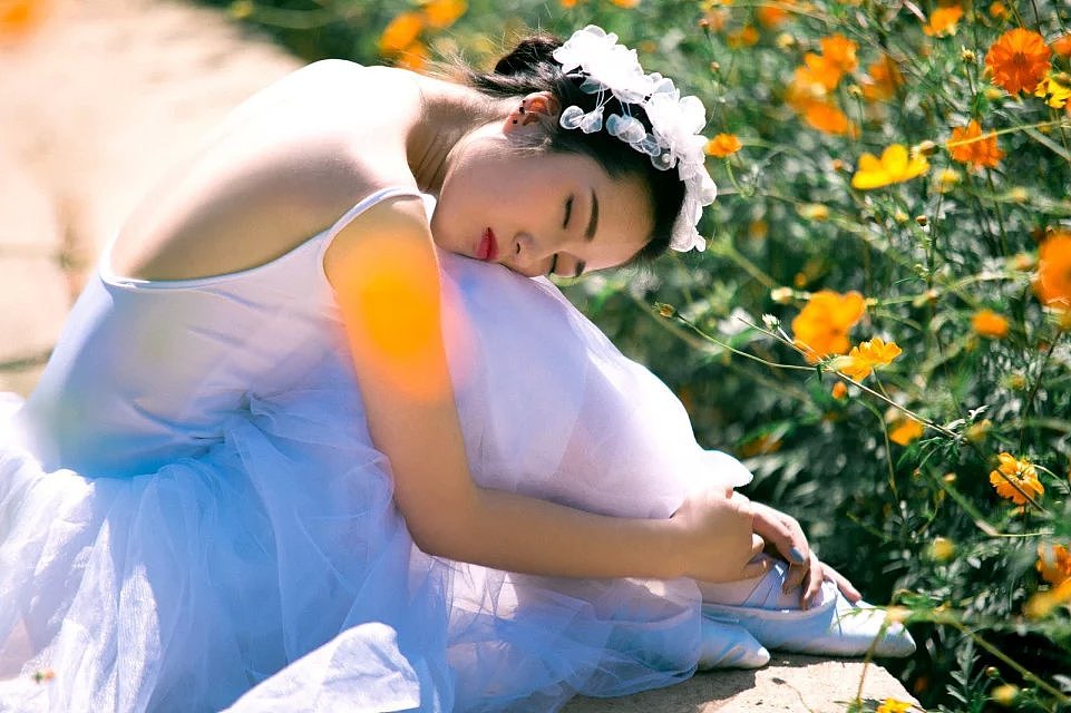 我不止一次来到这里,只是想记住你残留的气息。