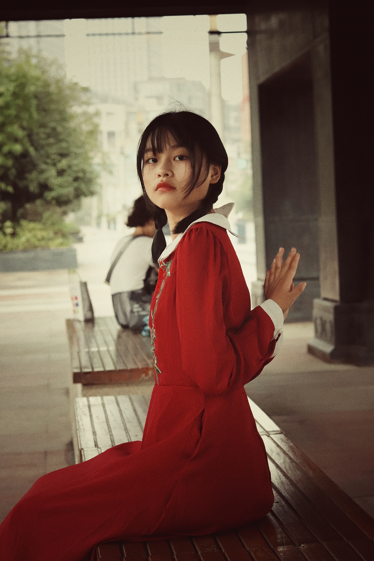 她｜复古长裙（图ZMjE5MDUzOTY0） - 人像摄影 - 站酷设计师我懵懂了原创素材 - 站酷ZCOOL