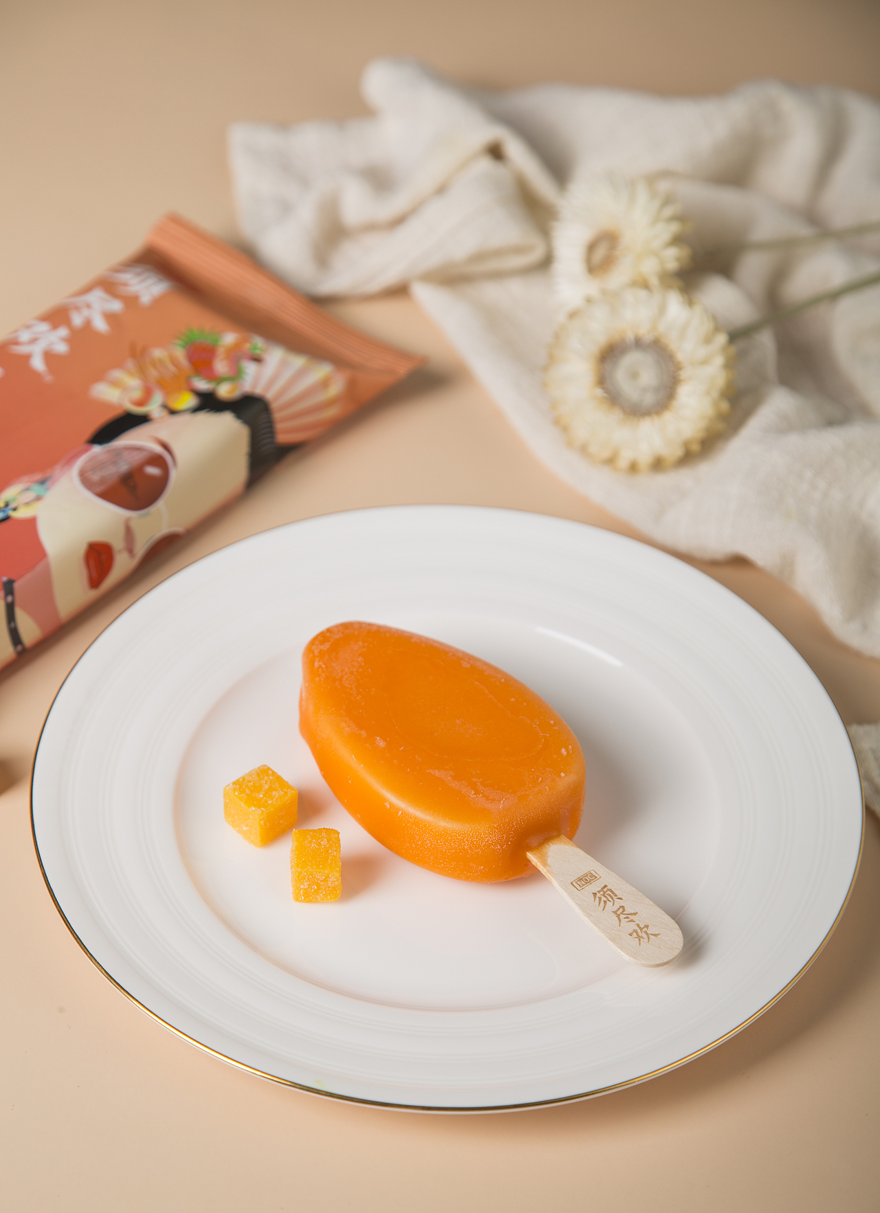 伊利雪糕---须尽欢酸奶雪糕,甑稀冰淇淋拍摄_稻草人cyh-站酷zcool