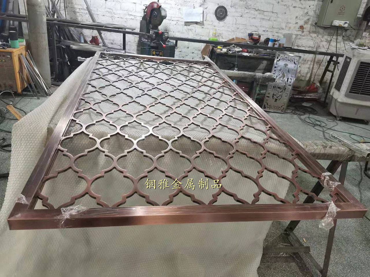 艺术精品仿古铜铝板雕花屏风铝艺镂空隔断