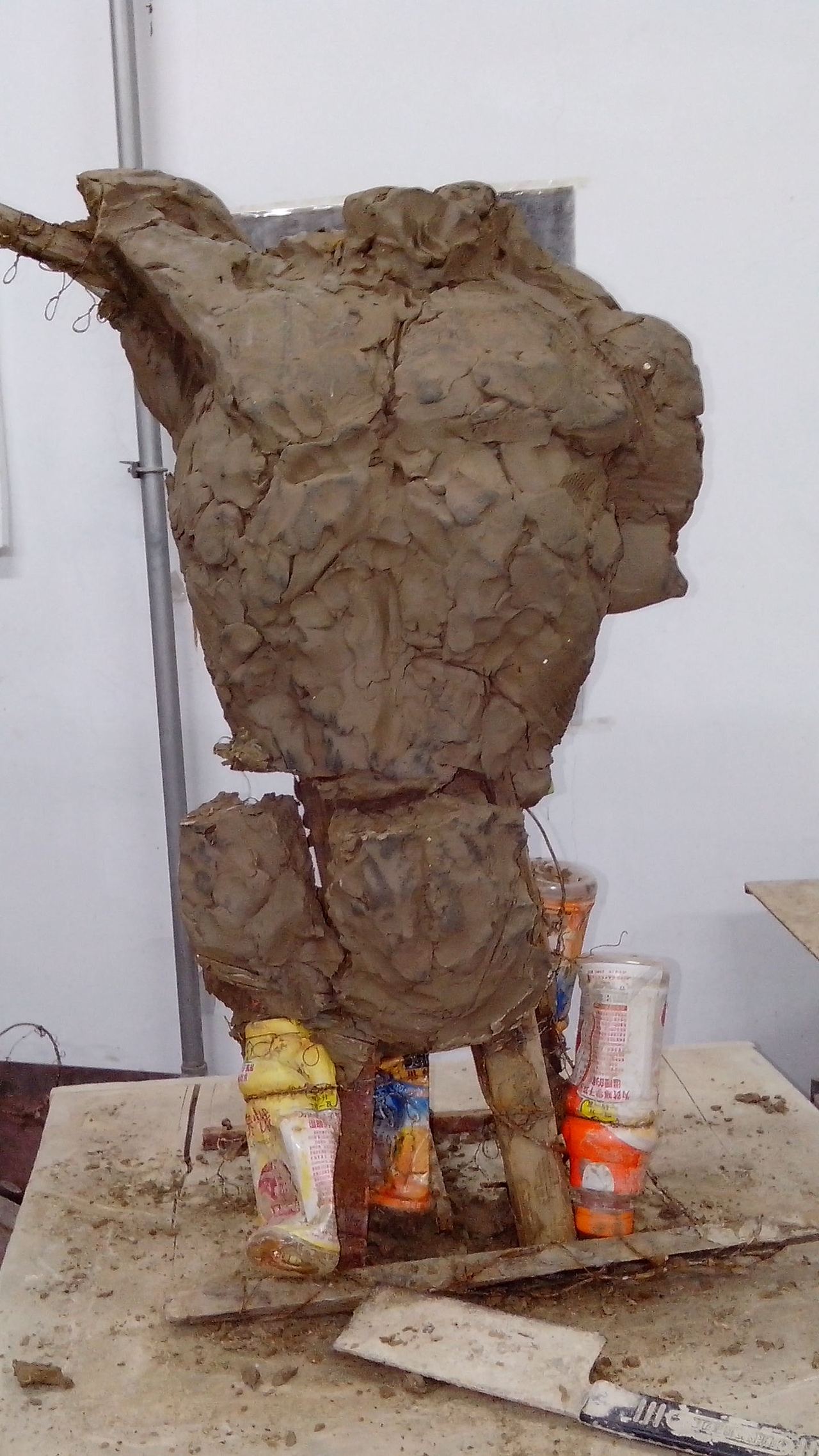 这个终究还是没有做完，其实是很想做完的，忙别的事情去了，所以就没有做完。。。泥都干了