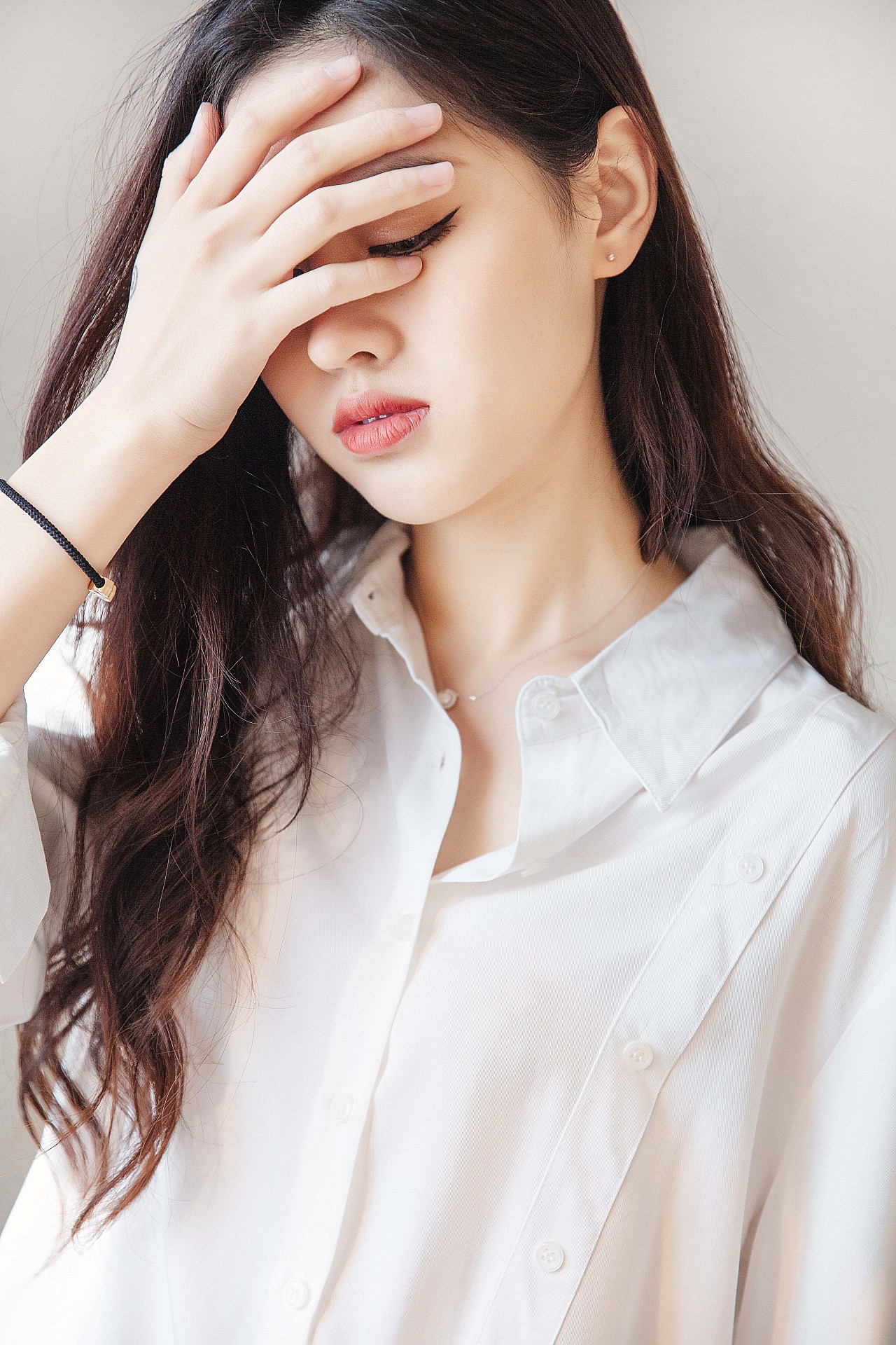 春装拍摄 白衬衫