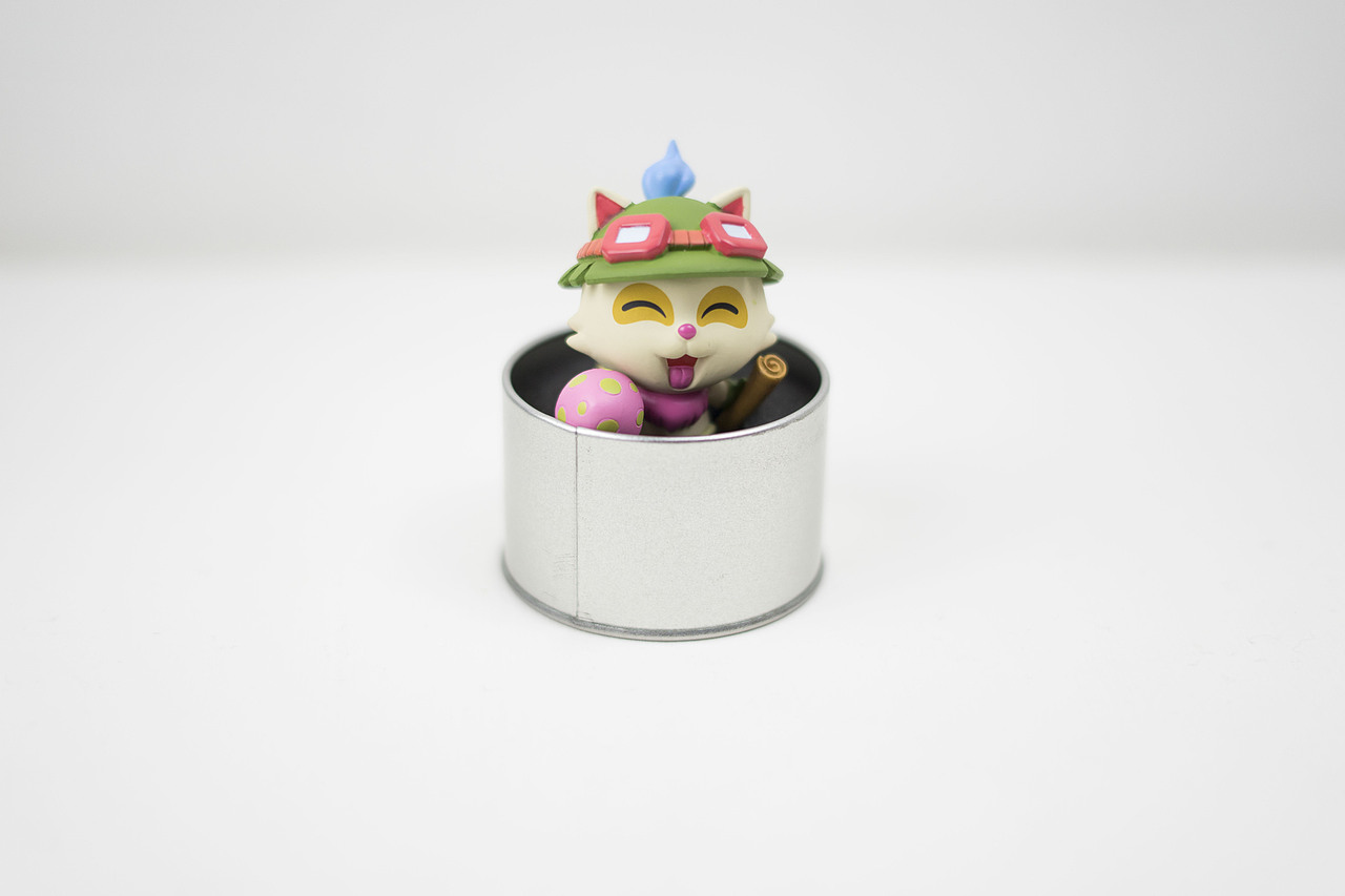 静物摄影 提莫队长 手办（图ZOTcwNzc3NDQ=） - 产品摄影 - 站酷设计师是咸鱼么原创素材 - 站酷ZCOOL