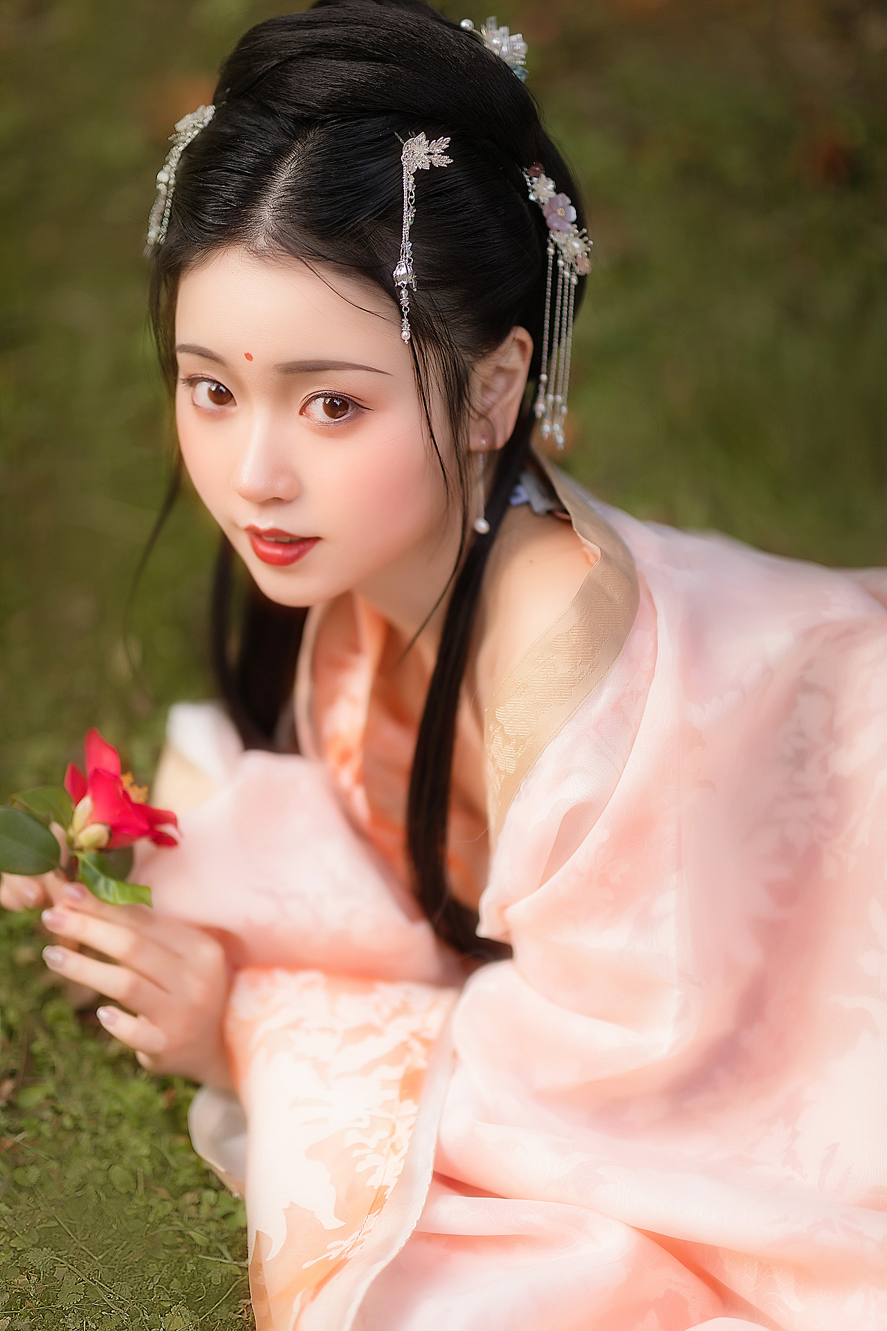 山茶（图ZMjUwNDQzNzYw） - 人像摄影 - 站酷设计师慕秋恋白原创素材 - 站酷ZCOOL