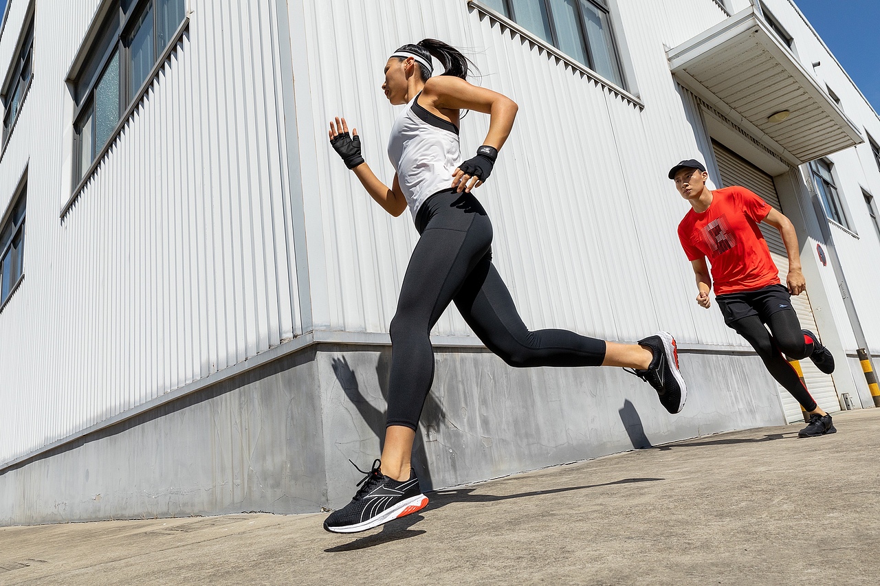 Reebok运动线（图ZMjI5NjkxMDY0） - 时尚/艺术摄影 - 站酷设计师Sen_原创素材 - 站酷ZCOOL