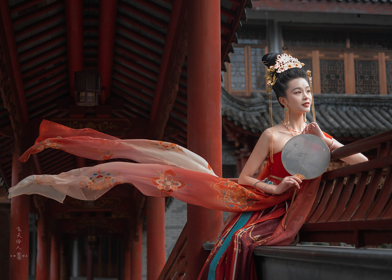 《飞天伶人》（图ZMTgzNzQxOTMy） - 人像摄影 - 站酷设计师钦钦子Emma原创素材 - 站酷ZCOOL