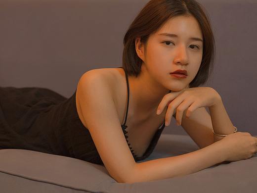 短发女孩（个人主页-ZMzAwMDY3NzY=） - 人像摄影 - 站酷设计师七叶啊原创素材 - 站酷ZCOOL