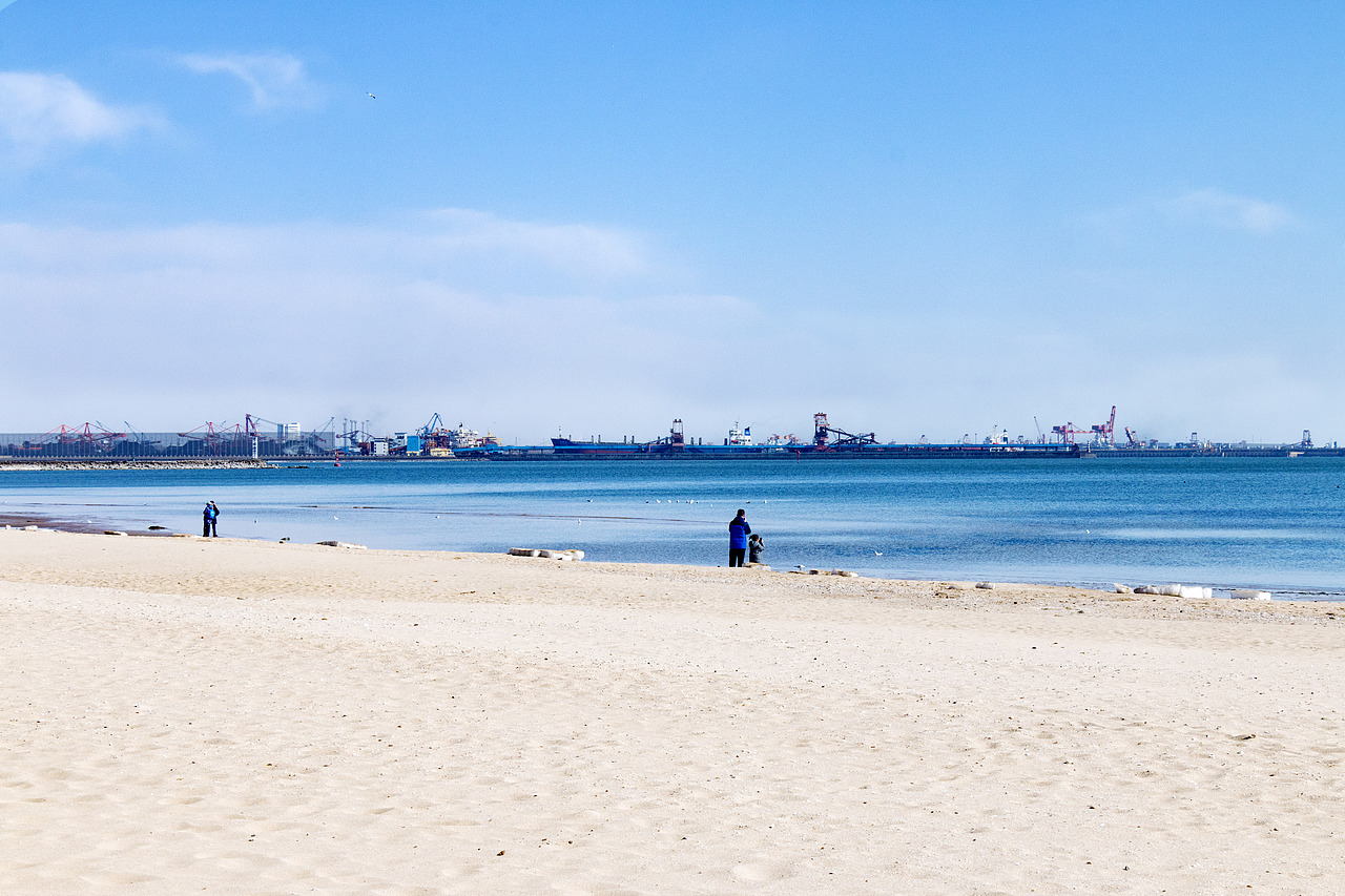 冬季秦皇岛的海