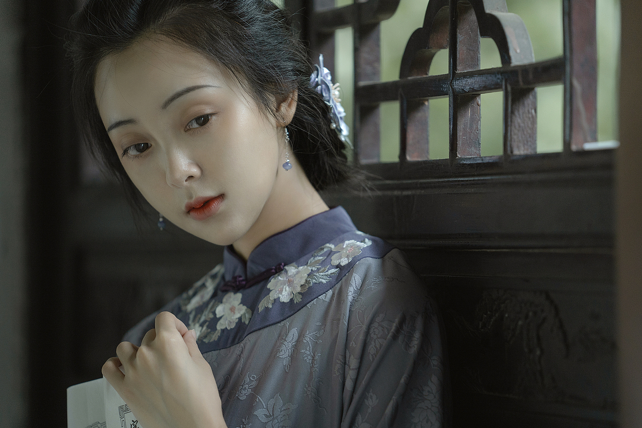 丁香姑娘（图ZMjExOTM1NjQ4） - 人像摄影 - 站酷设计师忱瑾子原创素材 - 站酷ZCOOL