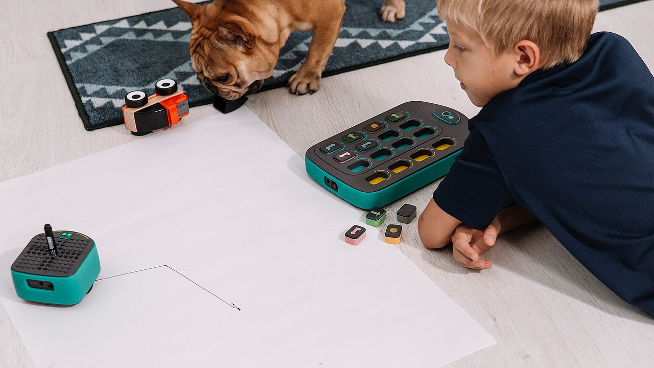 GOBOT实体编程小车