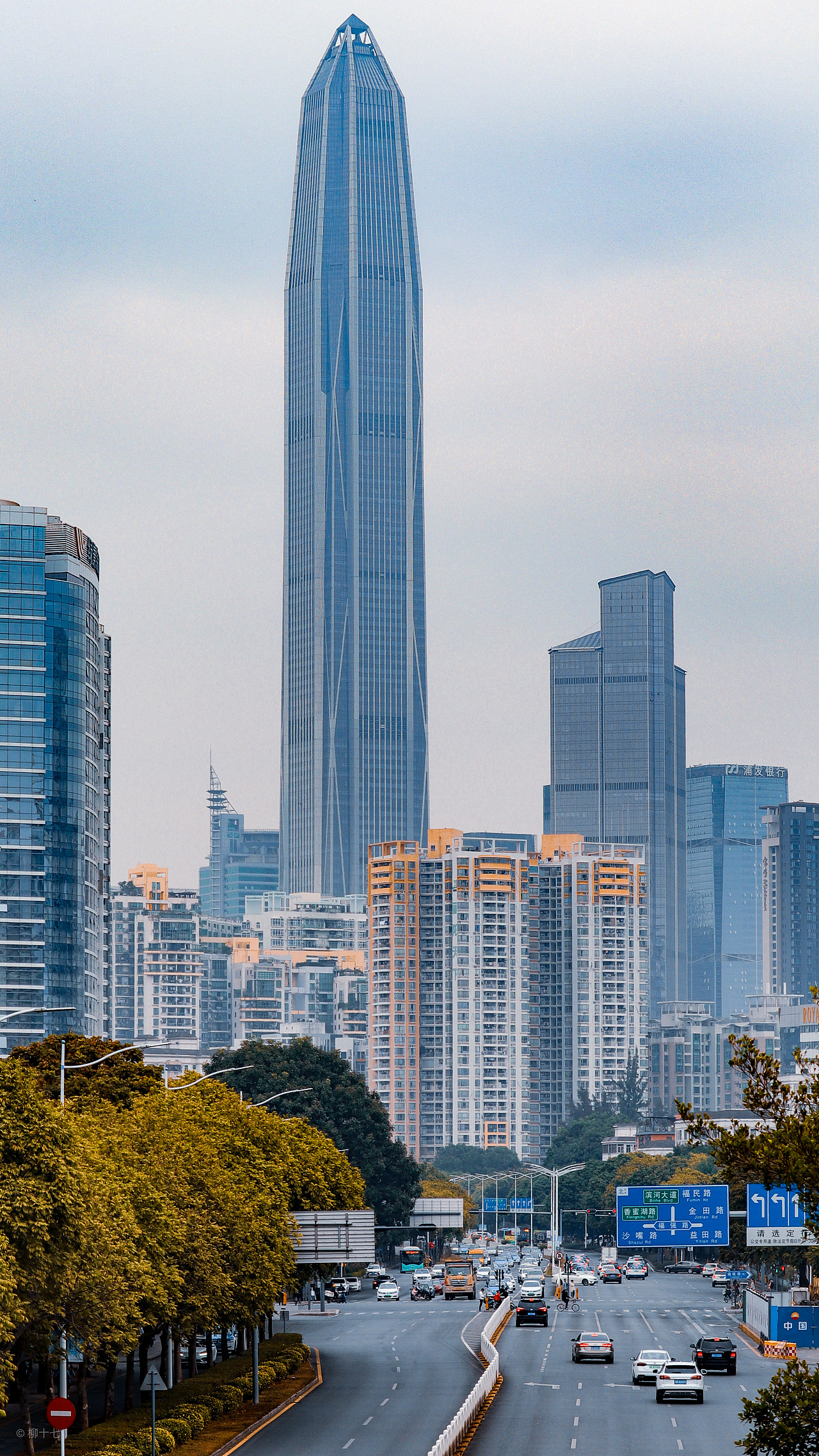 2019-12# shenzhen. 柳十七. 深圳街头