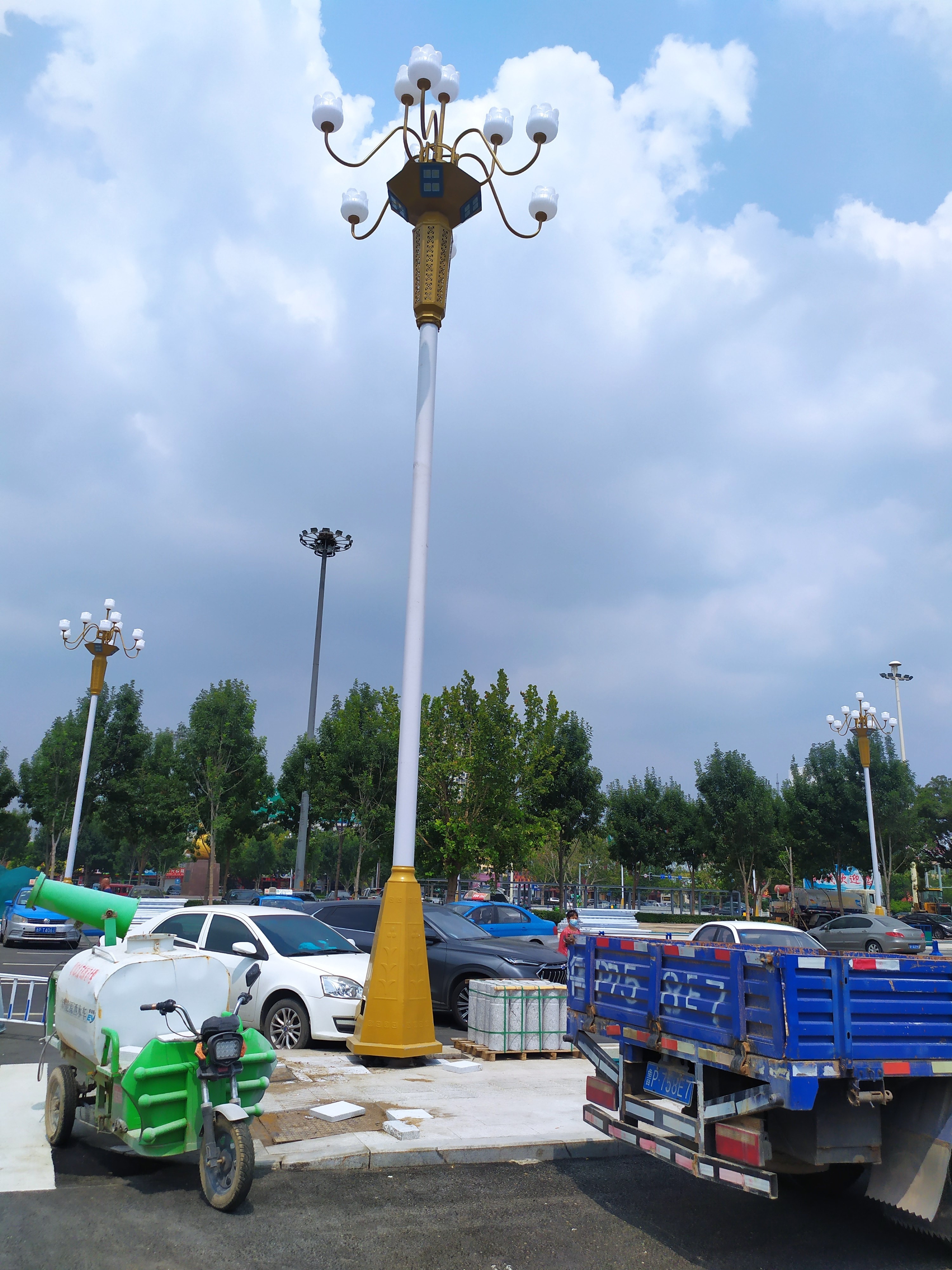 火车站最具有特色的玉兰灯【世博光电】