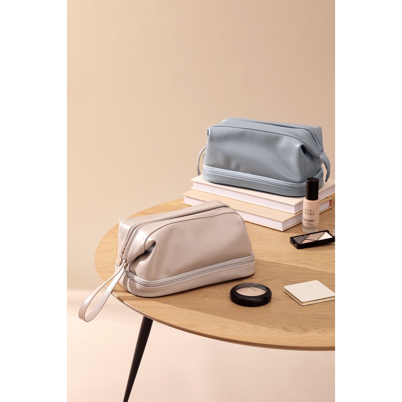 化妆包拍摄🎬（图ZMjg0MDUxNTky） - 产品摄影 - 站酷设计师大米影像原创素材 - 站酷ZCOOL