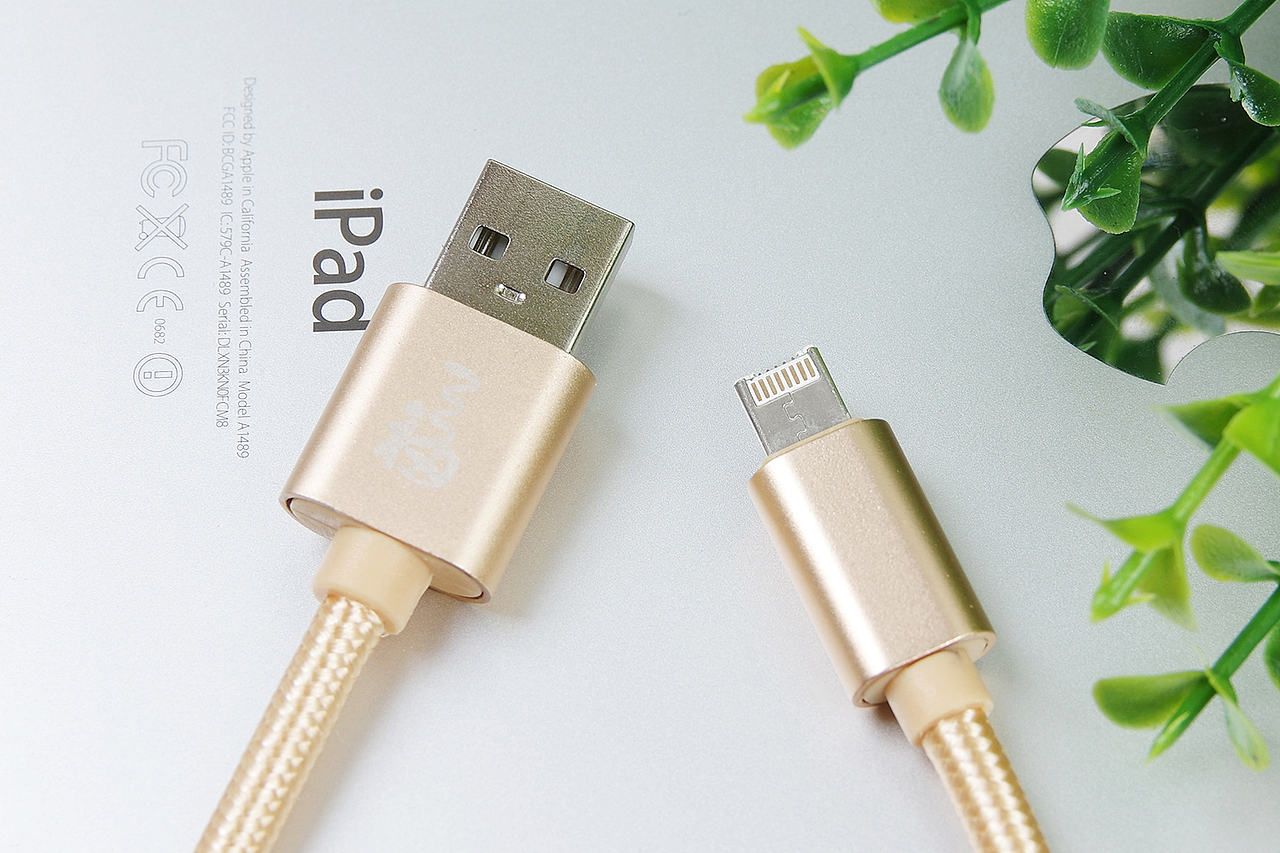 3c数码配件手机电脑充电数据线产品静物拍摄（图ZNTA5MTA3NzY=） - 产品摄影 - 站酷设计师伍壹柒摄影工作室原创素材 - 站酷ZCOOL