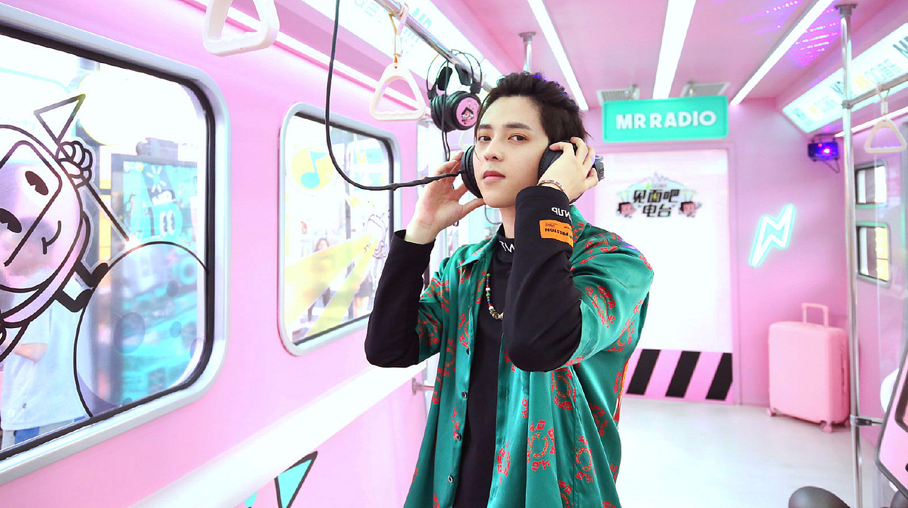 QQ音乐《见面吧电台》第二季（图ZMTc4NzQ2MTc2） - 品牌 - 站酷设计师一逃跑的木偶一原创素材 - 站酷ZCOOL