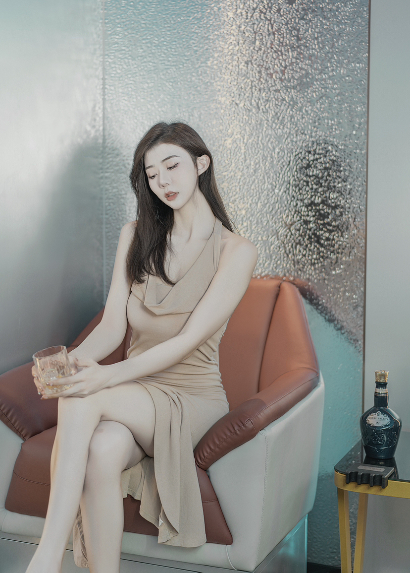 台球女郎（图ZMzQ5MDE1MjQ0） - 人像摄影 - 站酷设计师商业摄影师周Sir原创素材 - 站酷ZCOOL