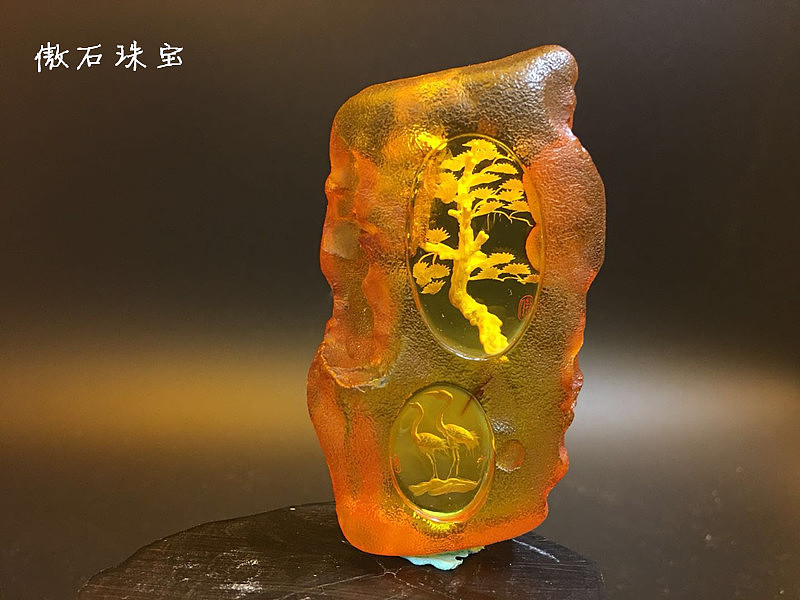 琥珀阴雕松鹤延年（图ZMTI1NjcxOTY4） - 其他手工艺 - 站酷设计师傲石珠宝原创素材 - 站酷ZCOOL