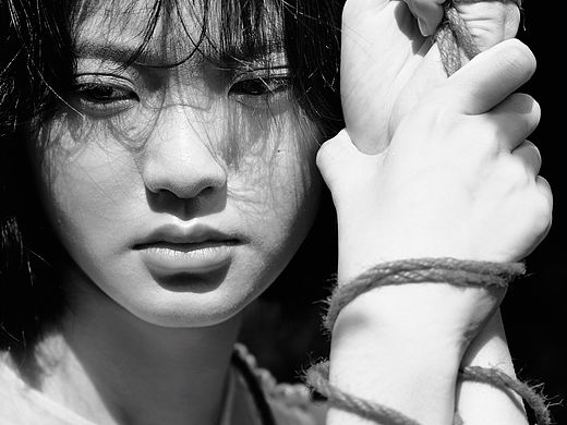 人像摄影｜婚姻的束缚