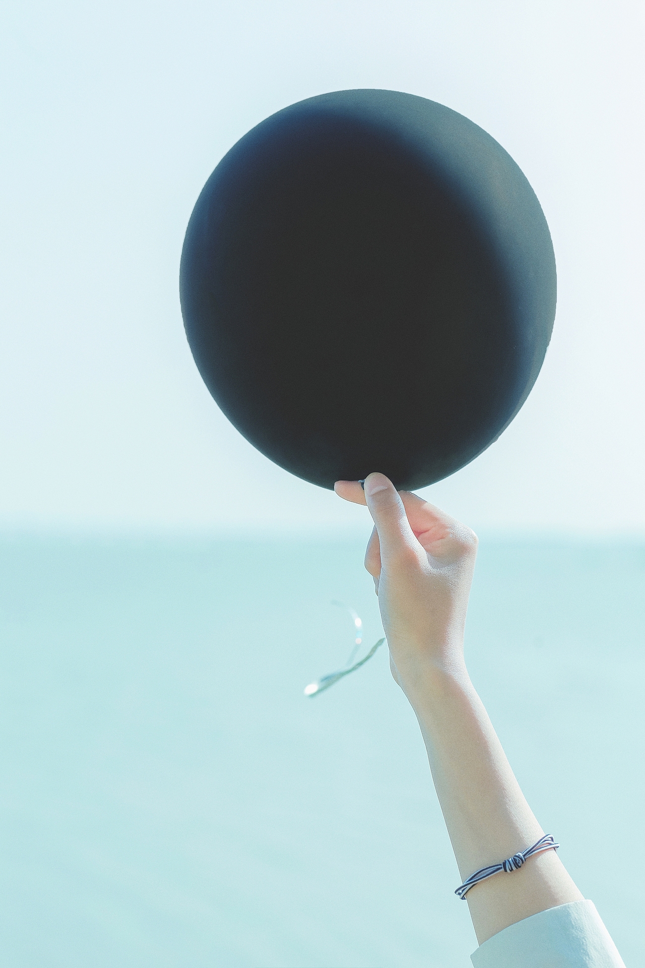 心与指尖的距离（图ZMTU1NzE4Mjcy） - 人像摄影 - 站酷设计师爱摄影的孜然粉原创素材 - 站酷ZCOOL