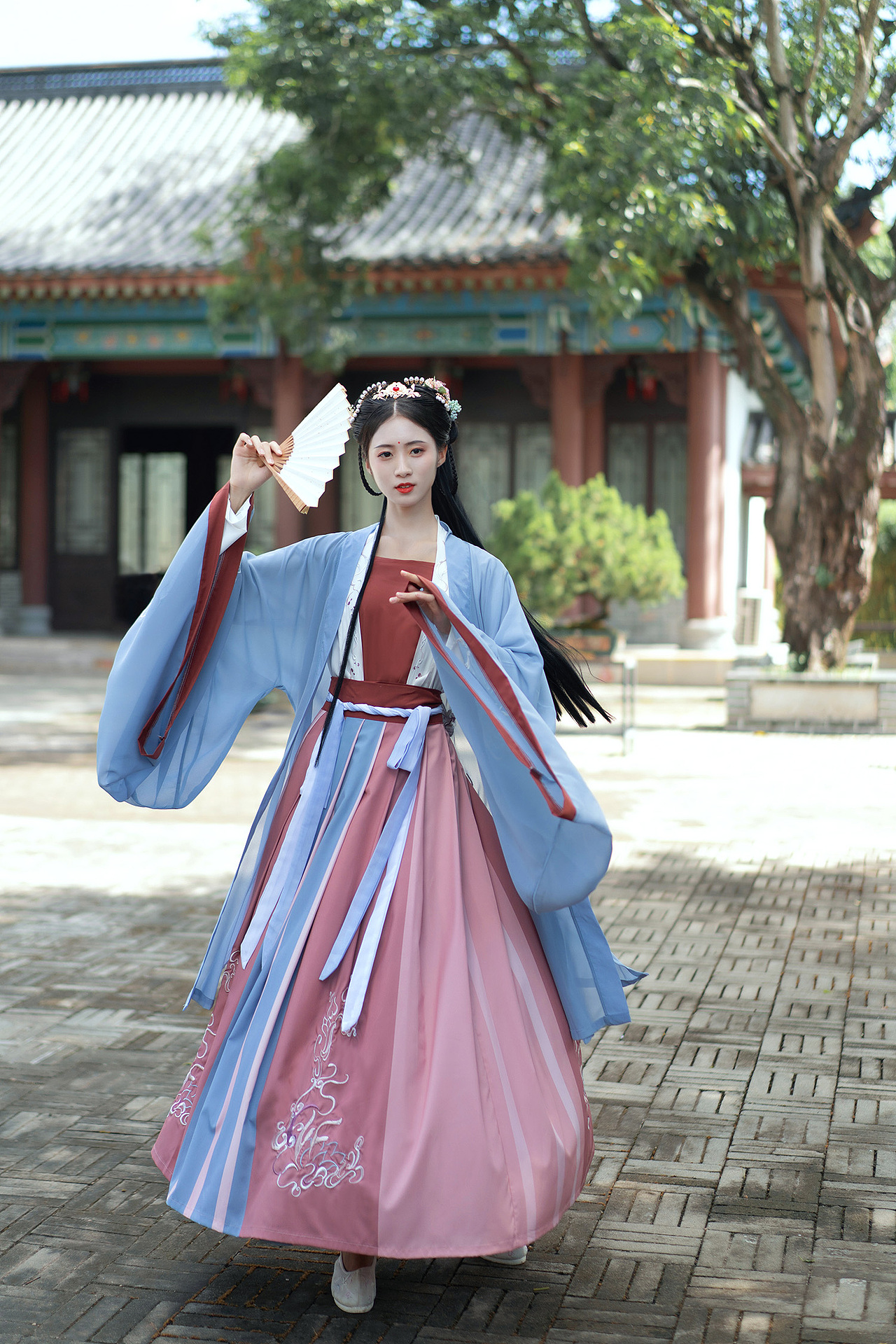 麒麟下凡（图ZMjE2Mzk0ODY4） - 人像摄影 - 站酷设计师阿波摄影原创素材 - 站酷ZCOOL