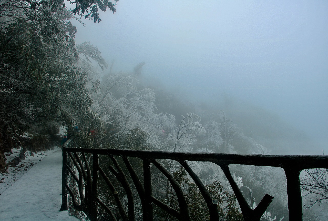 山上的冰雪世界