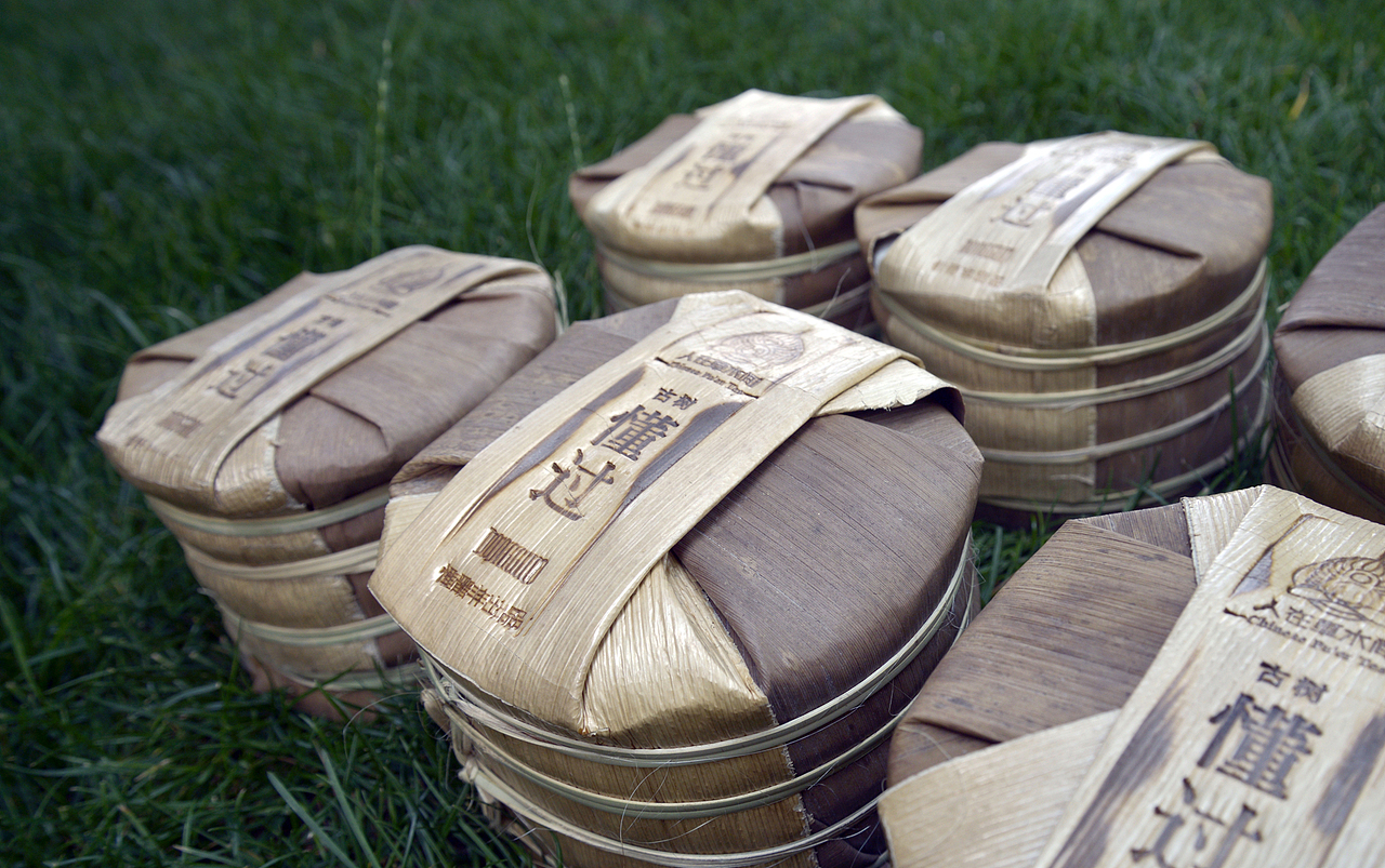 人在草木间（图ZMjk2MjE2Njg=） - 产品摄影 - 站酷设计师何伟杯子原创素材 - 站酷ZCOOL