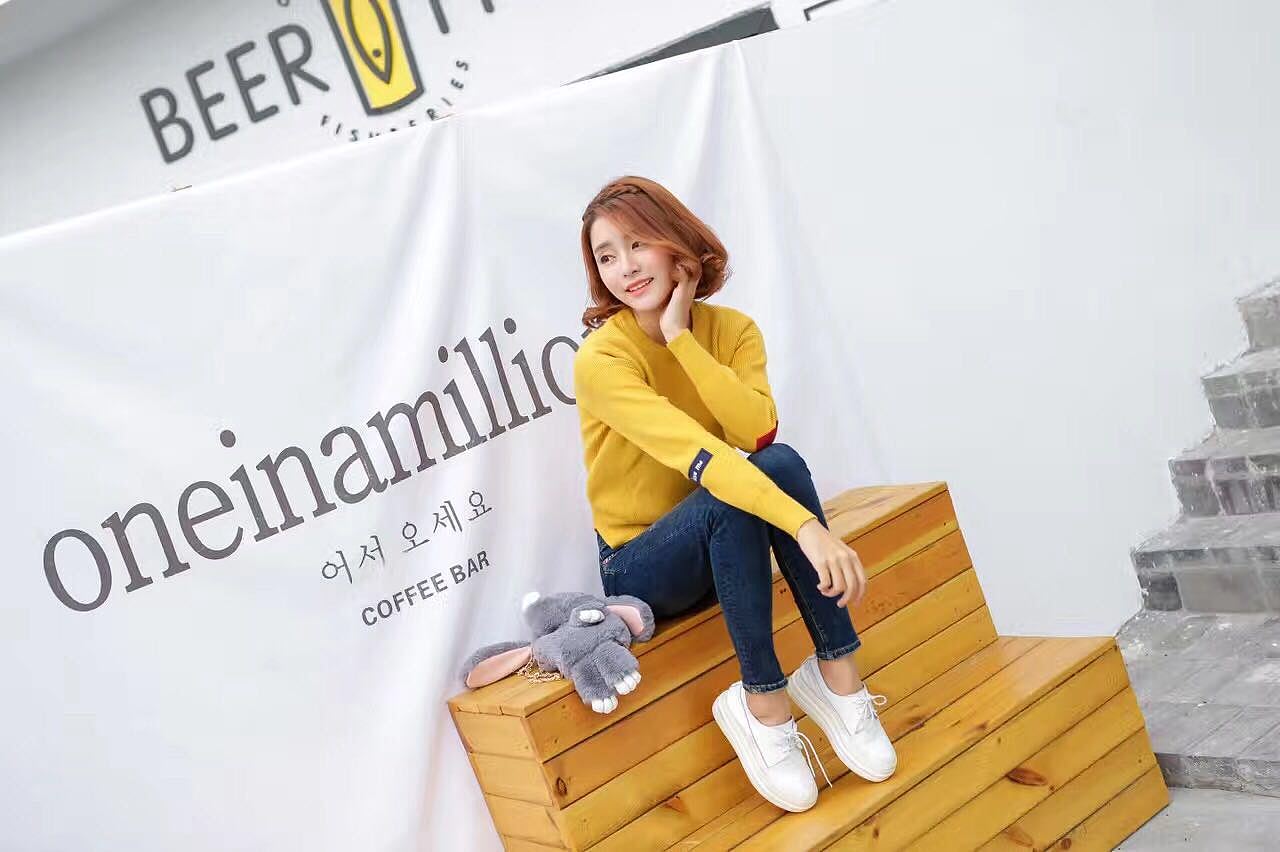 网红-小语（图ZOTA4NzQzMTI=） - 人像摄影 - 站酷设计师古斯摄影原创素材 - 站酷ZCOOL