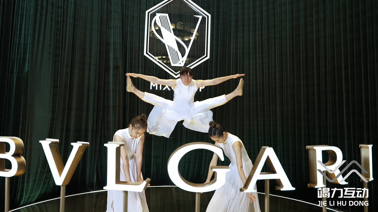 #格莱美机械臂#机械臂拍照#拍照装置—年会创意拍照（图ZMjg1NzU5OTk2） - 人像摄影 - 站酷设计师竭力15726680945原创素材 - 站酷ZCOOL