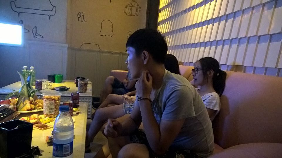 KTV来张意思一下