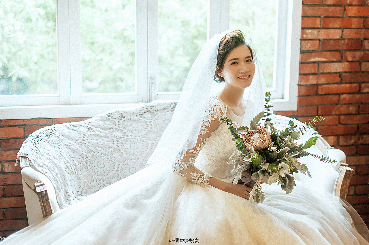 室内单人婚纱一组