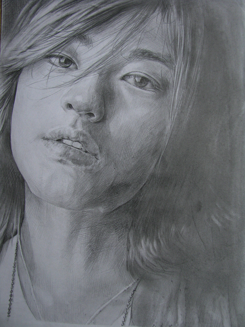 附带我的大学基础素描,还是大学时光好,很有闲,可以做这么多事