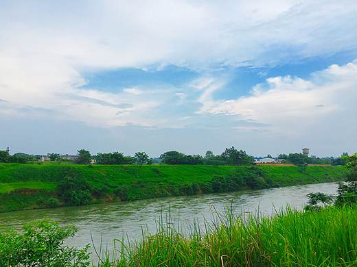 家乡的水坝的源头（个人主页-ZMjQyNjkyNTY=） - 风光摄影 - 站酷设计师cocolisa原创素材 - 站酷ZCOOL