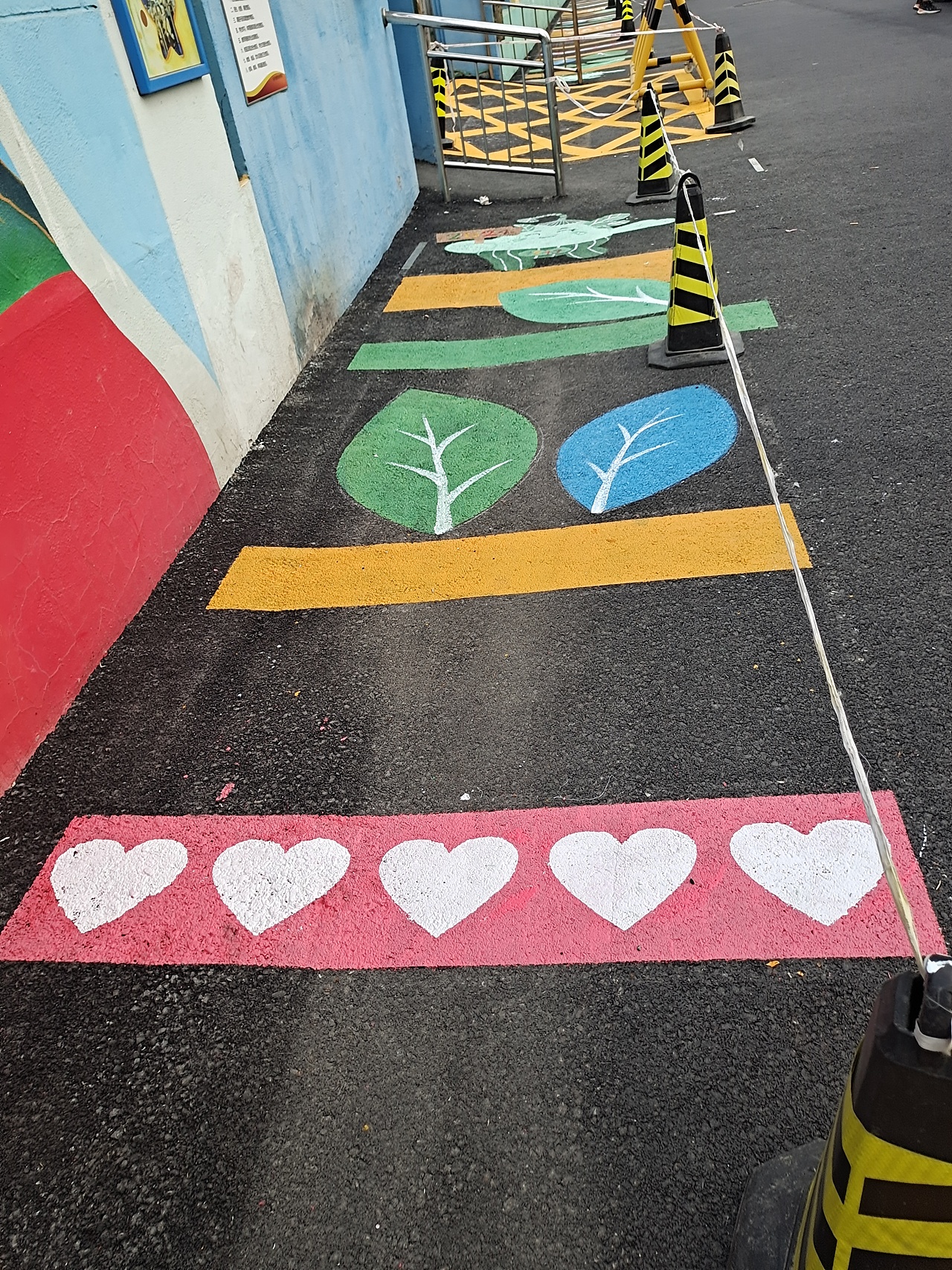 地面彩绘 美化地面