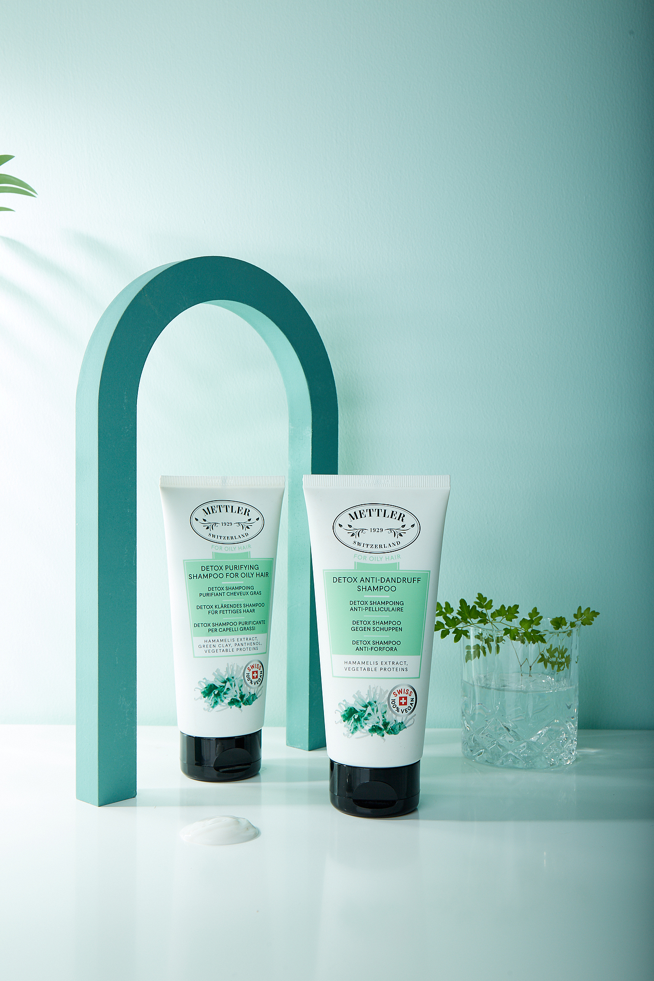 「护肤品和那些花花草草」（图ZMjU1MDYwMDY4） - 产品摄影 - 站酷设计师痞菜原创素材 - 站酷ZCOOL